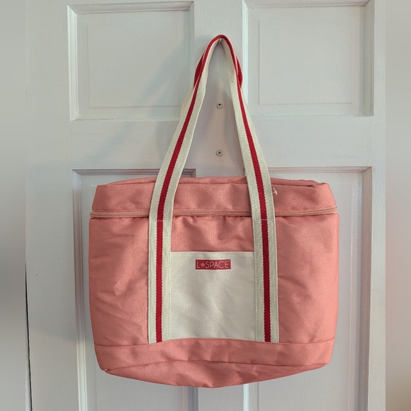 L*Space Coastal Cooler Bag in Spring Pink - Picture 2 of 5